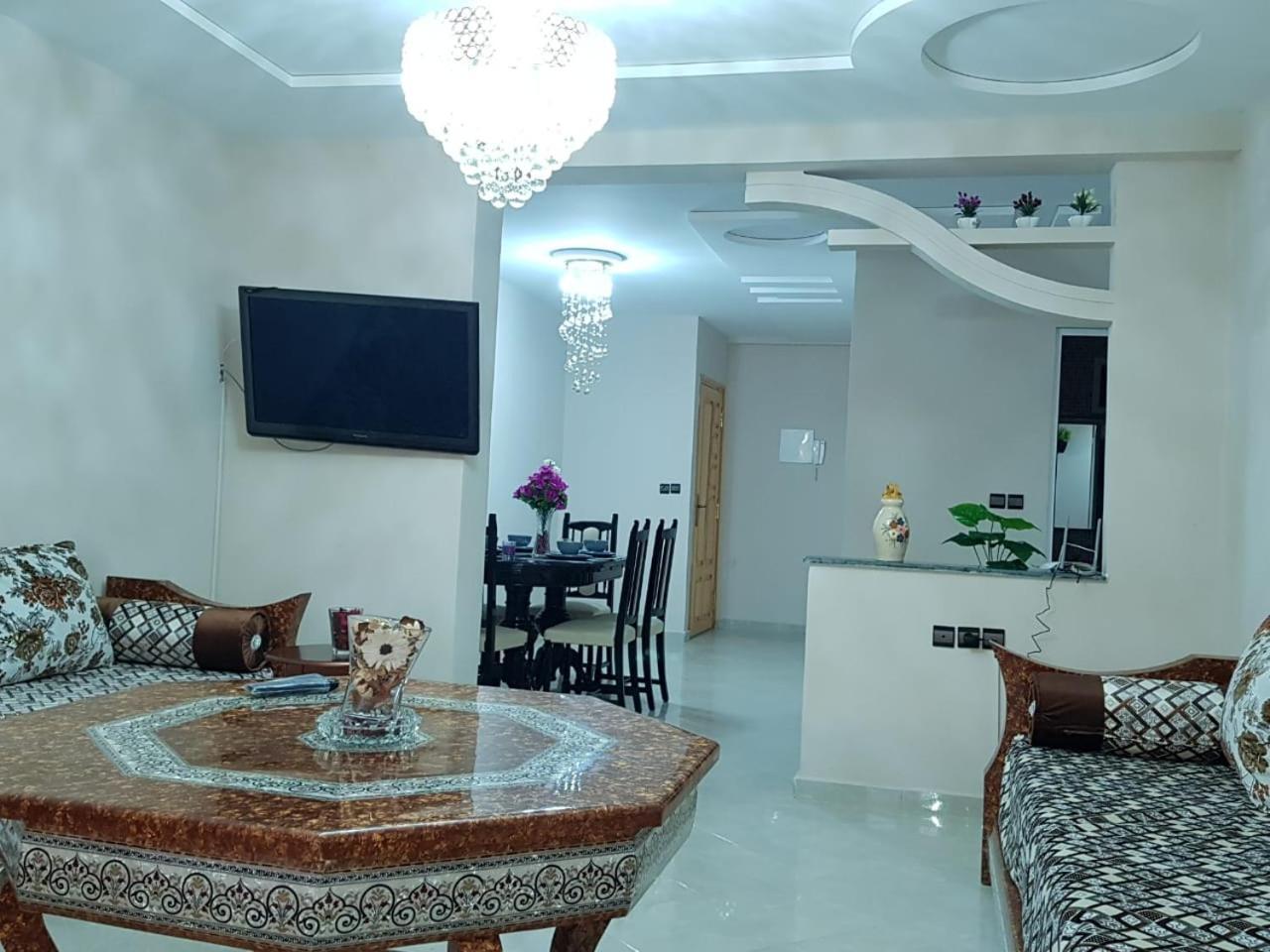 Appart-Ines L'Oasis Du Confort Et Luxe Ucda Dış mekan fotoğraf